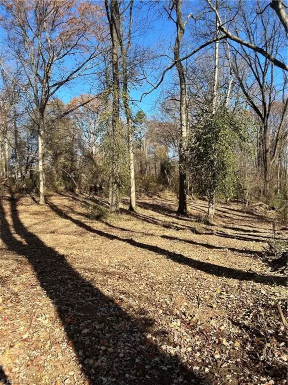 Winston-salem, NC 27105,0 Lodge ST