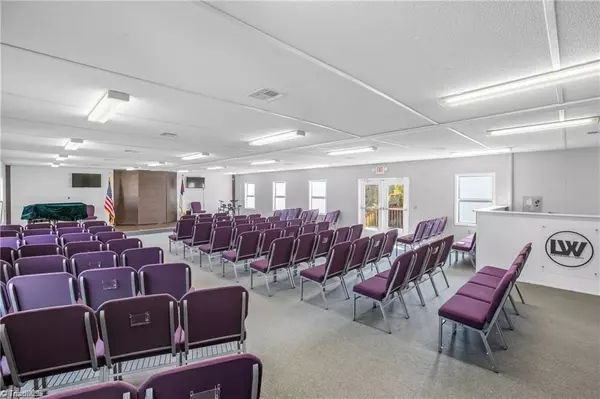 King, NC 27021,1255 Mountain View RD