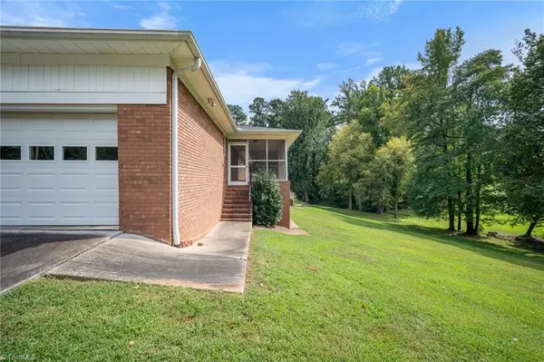 Lexington, NC 27295,111 Ryan ST