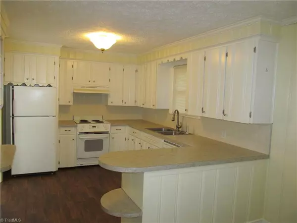 Winston-salem, NC 27106,1826 Polo RD