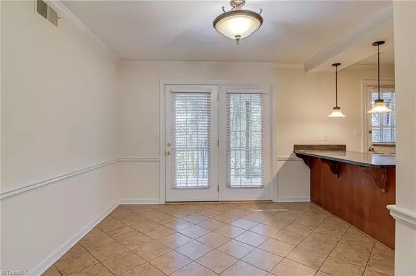 Winston-salem, NC 27104,380 Hanover Arms CT #C