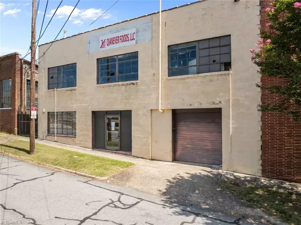 Burlington, NC 27215,130 E 5th ST