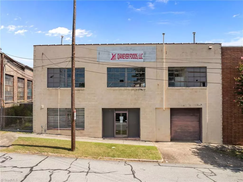 Burlington, NC 27215,130 E 5th ST