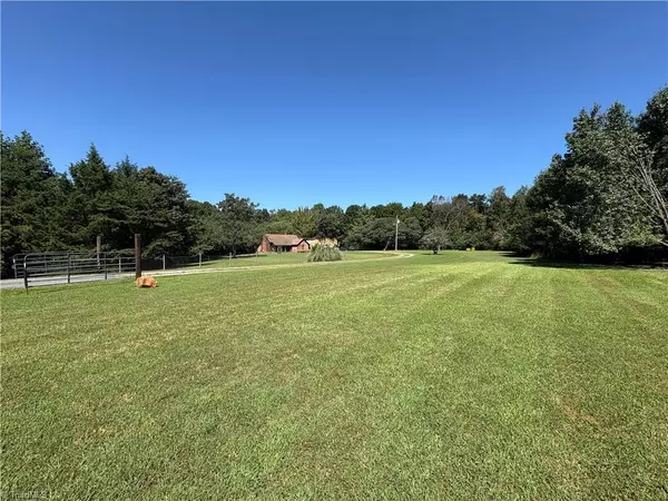 1193 Pleasant Ridge RD, Colfax, NC 27235