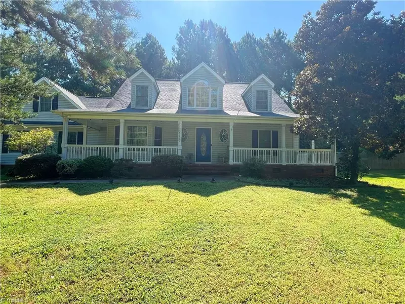 2766 Briaroak DR, Climax, NC 27233