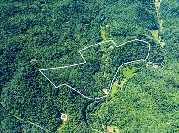 Deep Gap, NC 28618,5710 Elk Creek RD