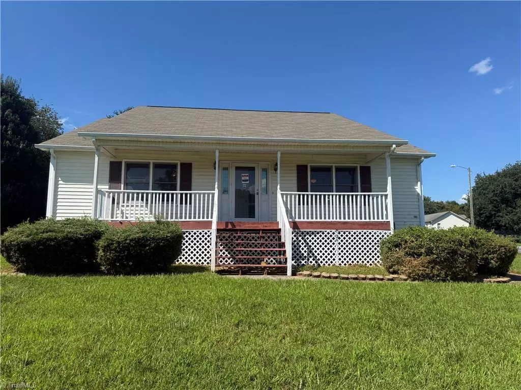 Winston-salem, NC 27101,3853 Crusade DR