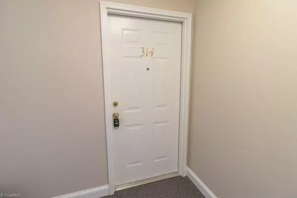 Burlington, NC 27215,2221 #314 Delaney DR