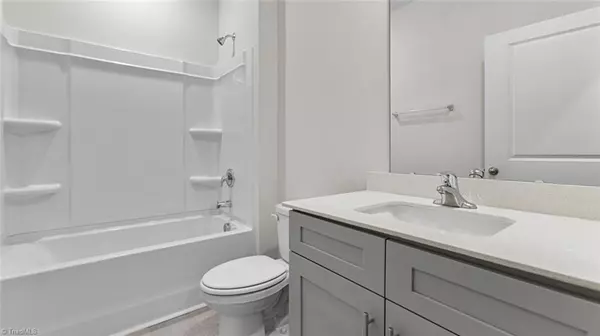 Lexington, NC 27295,403 Falcon LN