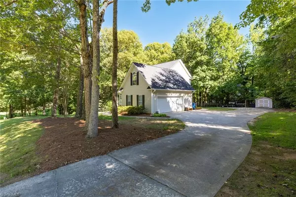 Advance, NC 27006,157 Old March RD