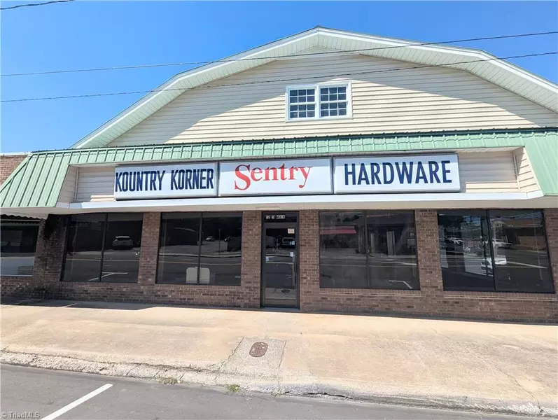 12 S Main ST, Denton, NC 27239