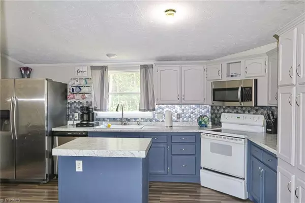 Mocksville, NC 27028,112 Courtney RD