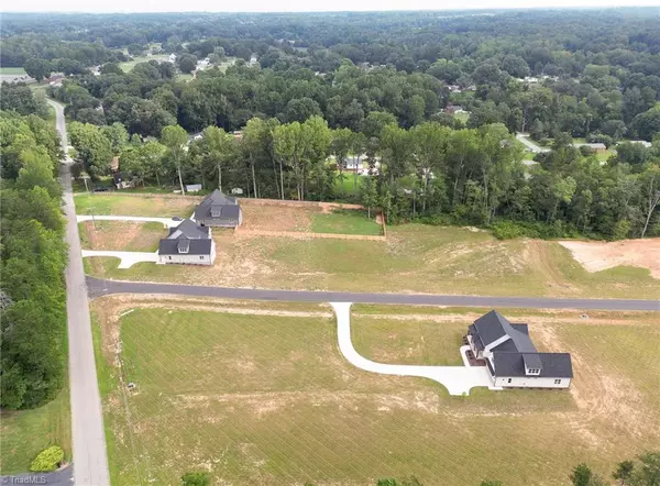 Winston-salem, NC 27101,4217 Gracewood Farm DR