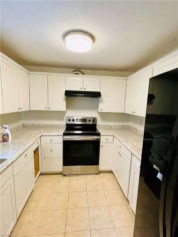 High Point, NC 27262,1010 Adams ST