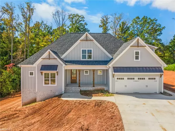 183 Arrow Glenn CT, Advance, NC 27006