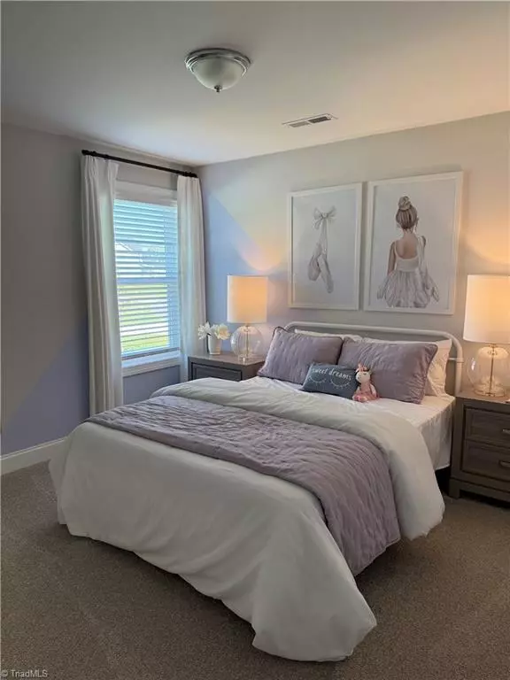 Kernersville, NC 27284,1141 Elk CT