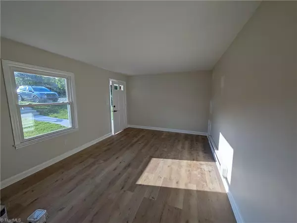 Winston-salem, NC 27106,3482 Hartford ST