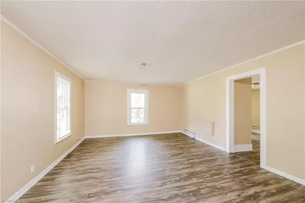 Lexington, NC 27292,521 E 1st ST