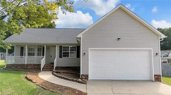 Thomasville, NC 27360,21 Oak Meadow LN