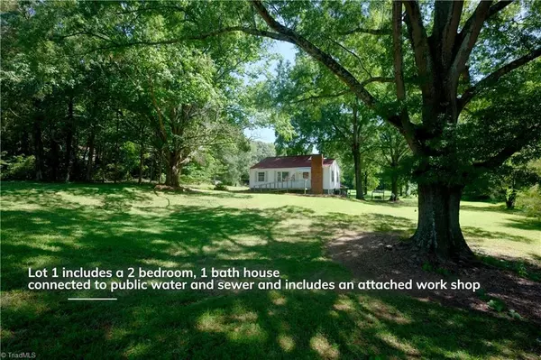 4966 Red Pine LN, Pfafftown, NC 27040