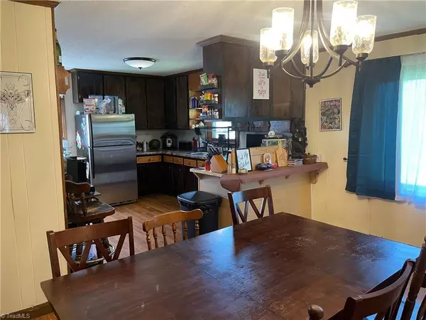 Randleman, NC 27317,607 W Academy ST