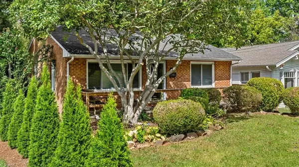 High Point, NC 27262,509 Woodrow AVE