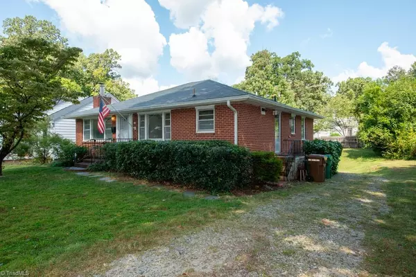 High Point, NC 27262,702 Gatewood AVE