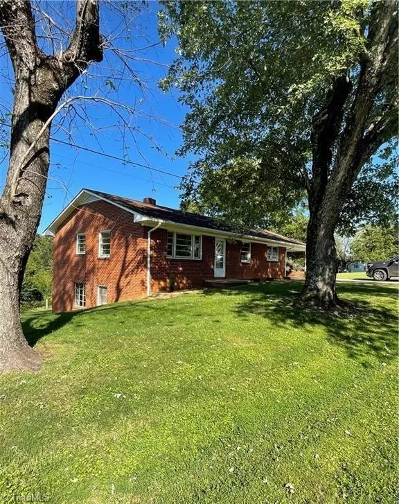 North Wilkesboro, NC 28659,110 Elso RD