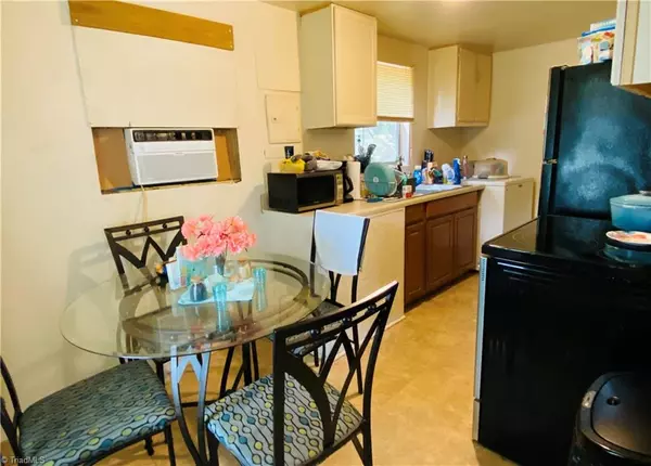 Trinity, NC 27370,5327 Grey Oaks RD