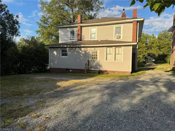 Thomasville, NC 27360,106 College ST
