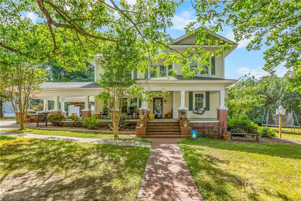 Stoneville, NC 27048,301 Bryan ST