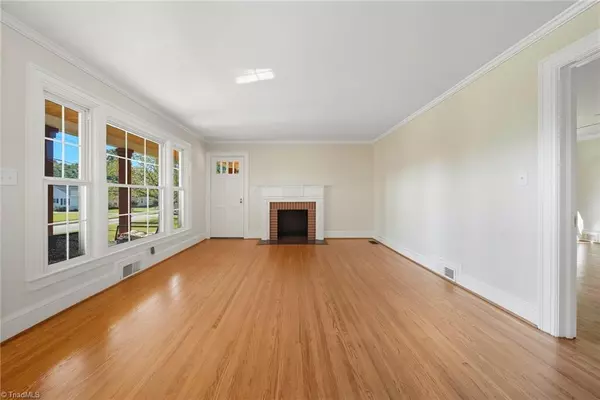 Kernersville, NC 27284,604 Salisbury ST