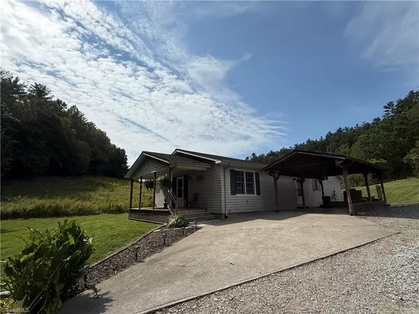 Deep Gap, NC 28618,934 Mount Zion RD