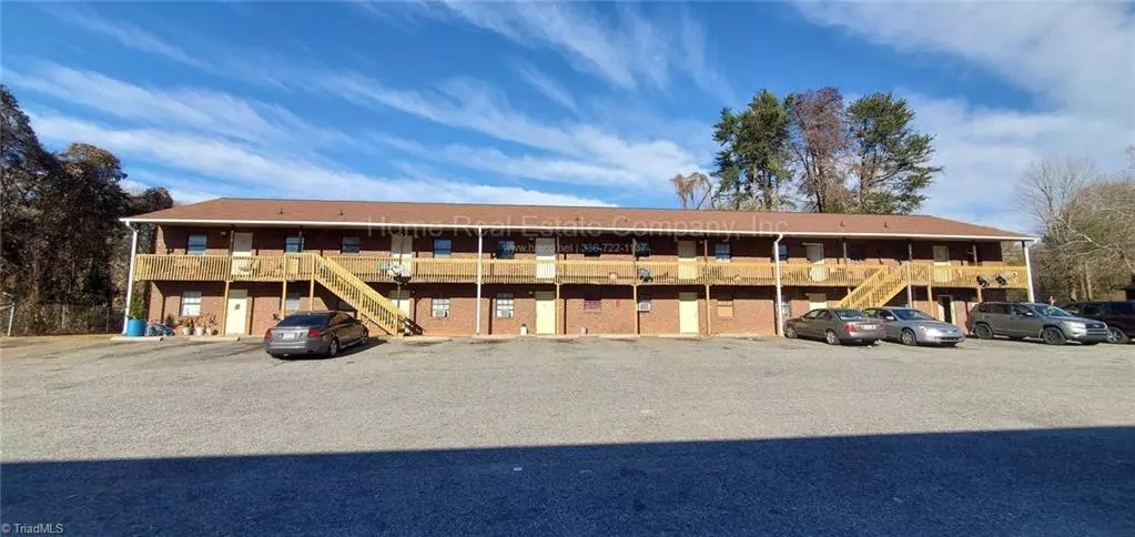 Winston-salem, NC 27107,3015 Broadbay DR