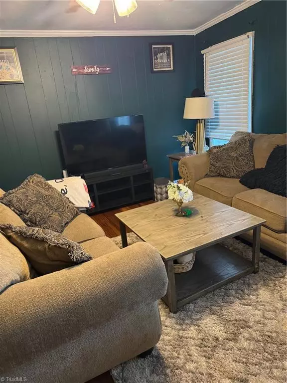 High Point, NC 27263,914 Nance AVE