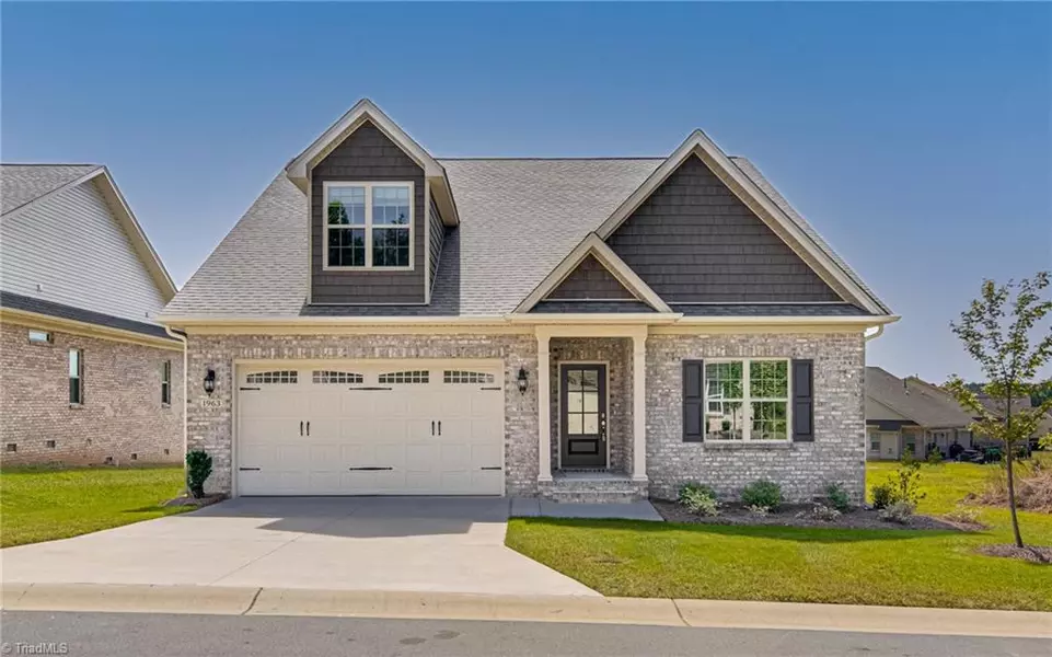 1963 Whisper Lake DR, Whitsett, NC 27377