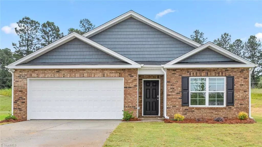 Mocksville, NC 27028,193 Big Laurel DR
