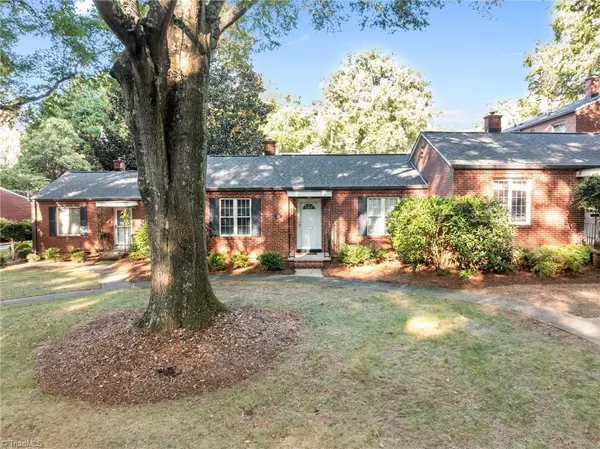 714-F N Avalon RD, Winston-salem, NC 27104