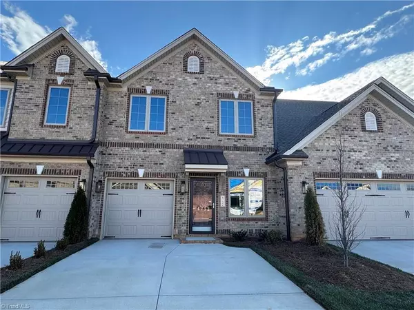 4715 Willowstone DR, High Point, NC 27265