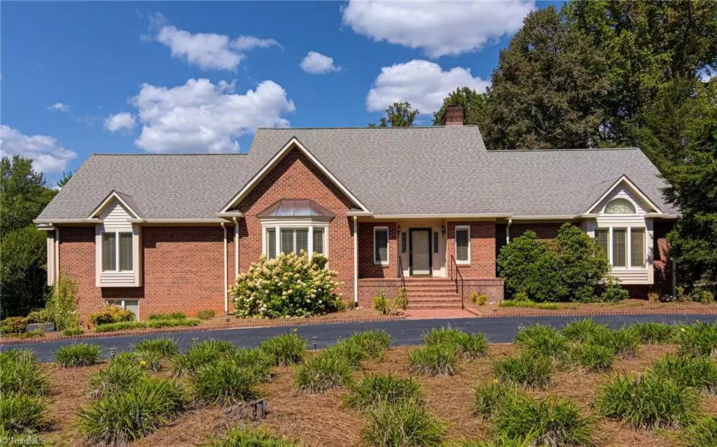 Winston-salem, NC 27106,3141 Robinhood RD