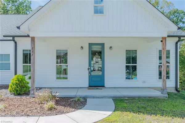 Winston-salem, NC 27107,237 Kanah DR