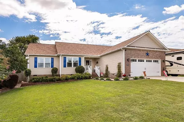 Archdale, NC 27263,305 Trey LN