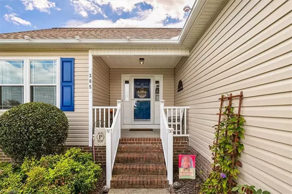 Archdale, NC 27263,305 Trey LN