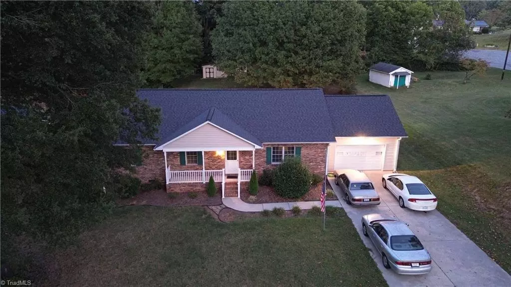 Kernersville, NC 27284,1155 Quail Hollow RD