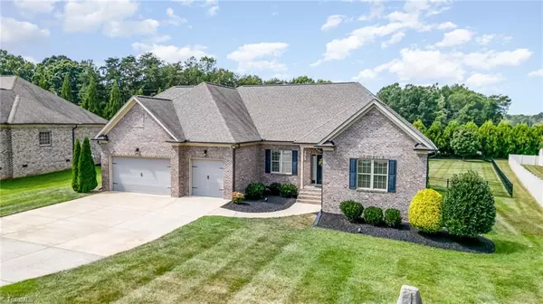 Kernersville, NC 27284,8204 Fortana CT