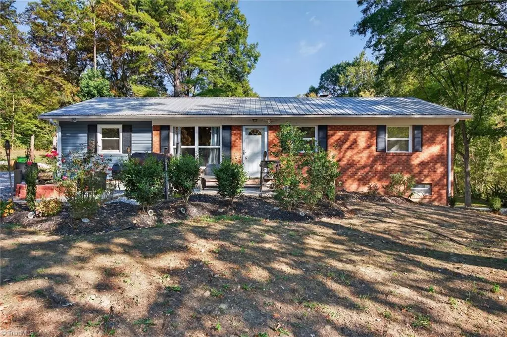 High Point, NC 27265,747 N Clodfelter RD