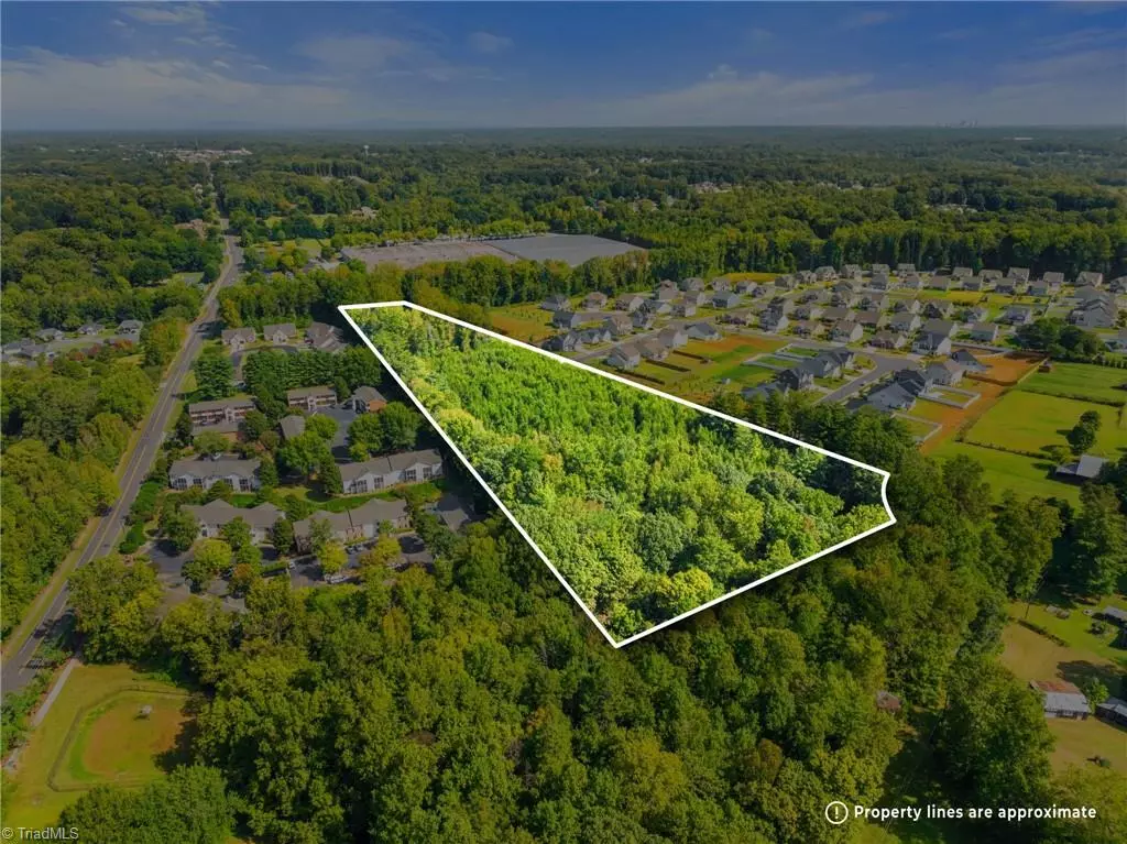 Clemmons, NC 27012,5245 Quail Forest DR