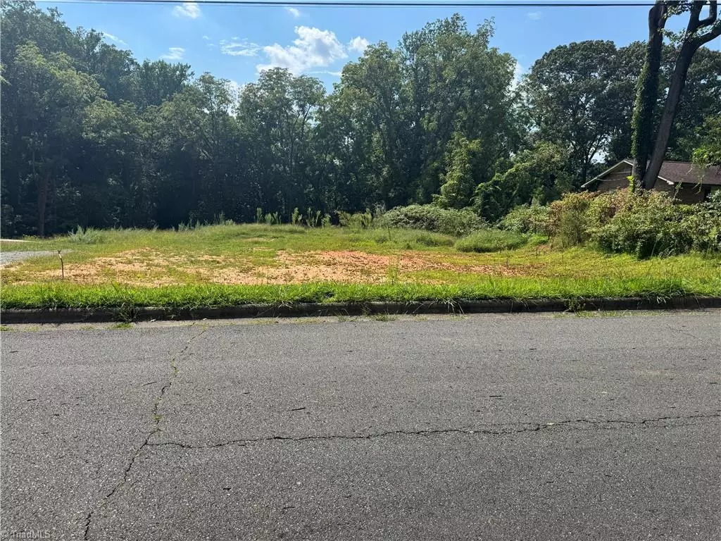 Winston-salem, NC 27104,228 Longwood DR