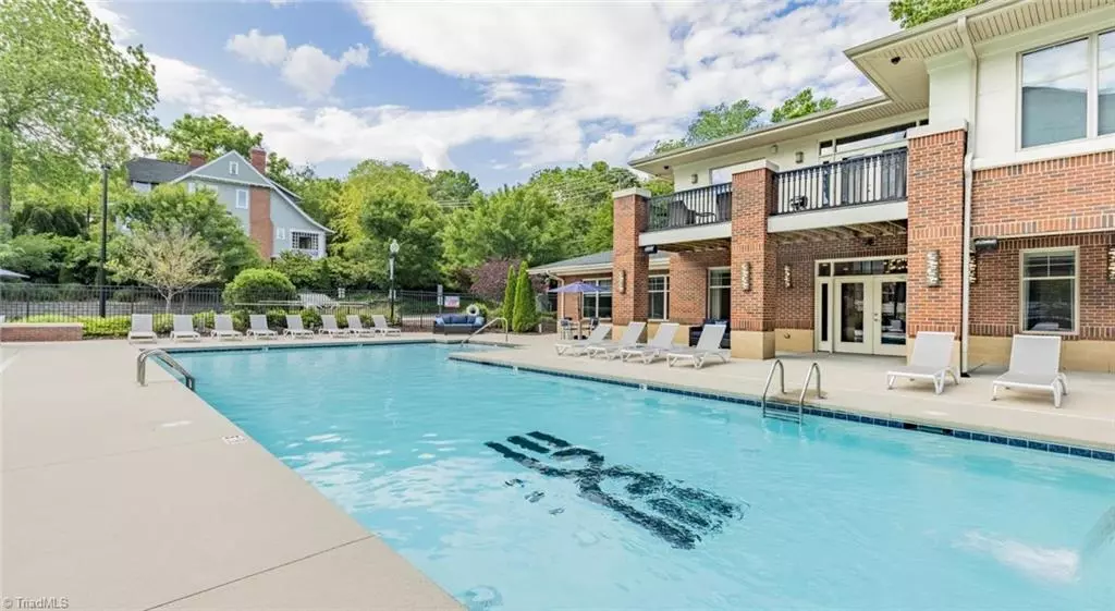 Winston-salem, NC 27104,111 Edgeway DR #A1.5