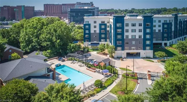 Winston-salem, NC 27104,111 Edgeway DR #B2